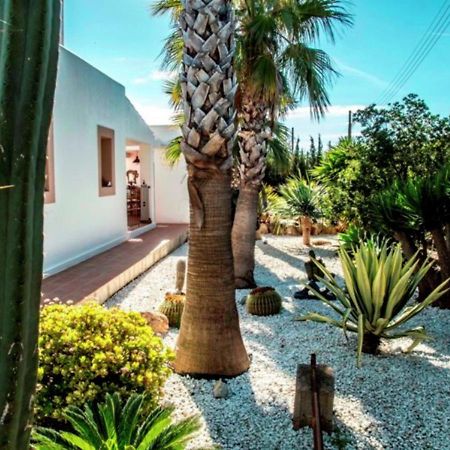 Ideally Located Villa With Pool A Short Drive From Ibiza Town And The Beach San José Exterior foto