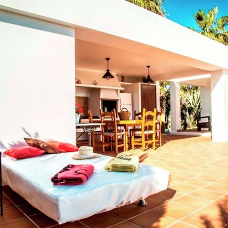 Ideally Located Villa With Pool A Short Drive From Ibiza Town And The Beach San José Exterior foto